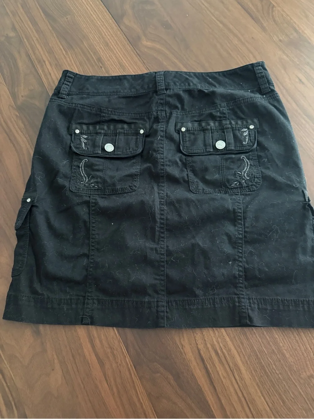 White House, Black market  Black Cargo Pocket Mini Skirt size 4